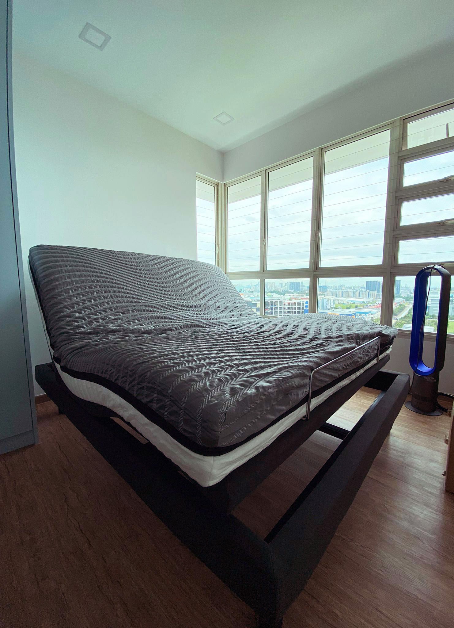Dual Mattress Smart Bed Base X Bundle